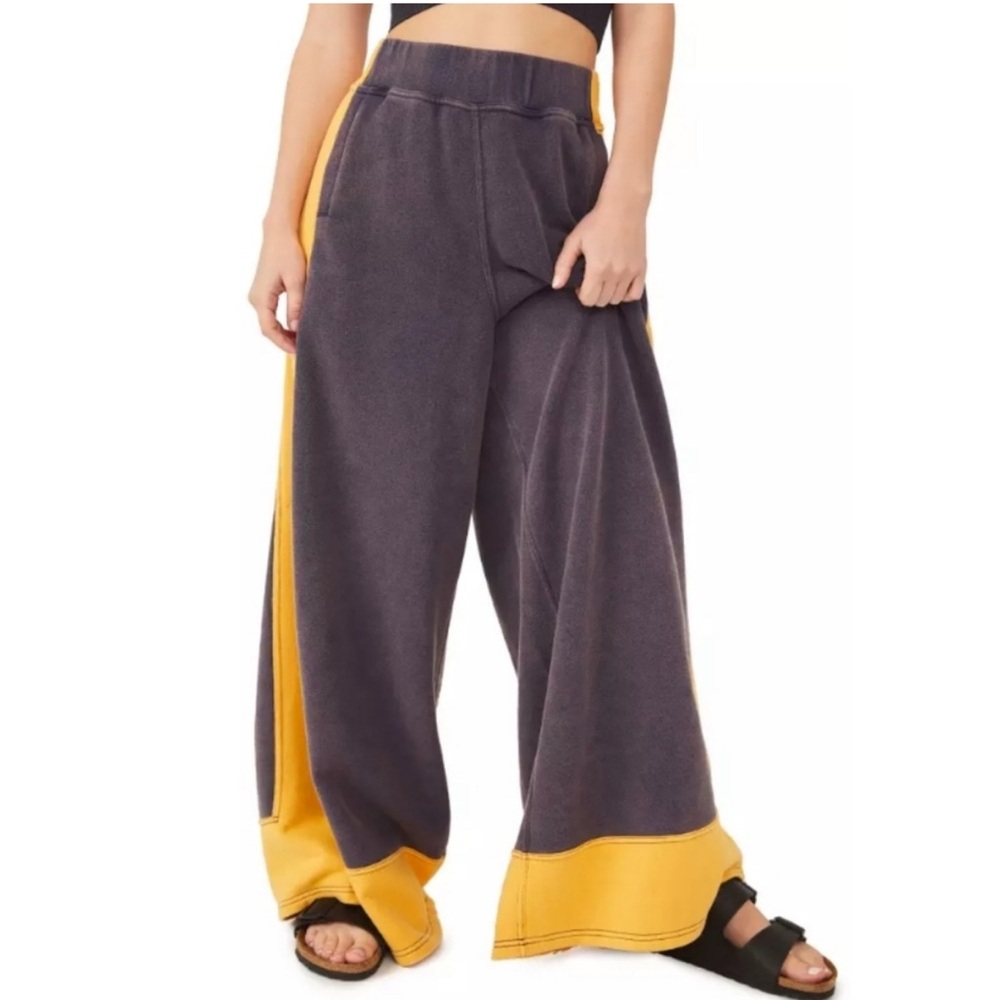FP Movement by Free People Split Second Sweat Pants In Navy Combo-NWT